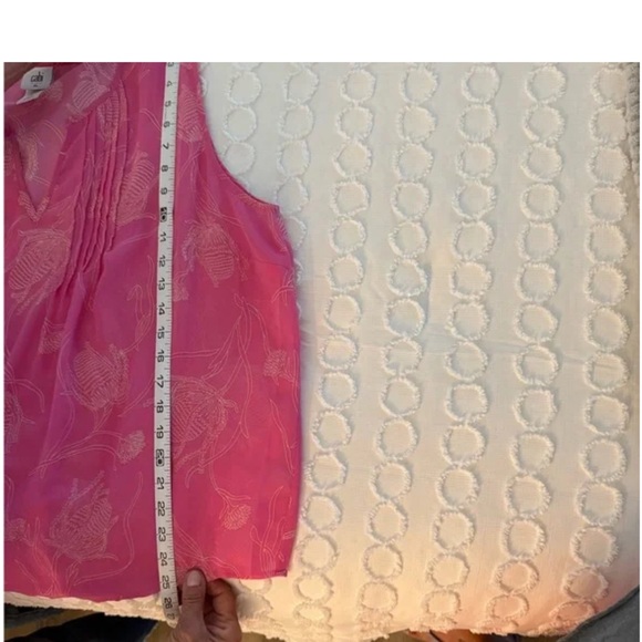 CAbi Pink Floral Sleeveless Top XL 6526 Corsage - Picture 9 of 9